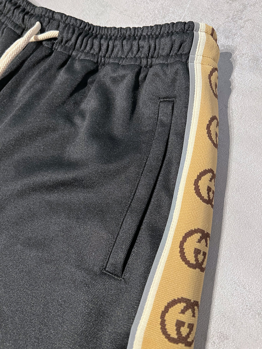 7959E2F5-171F-43ED-8EB4-