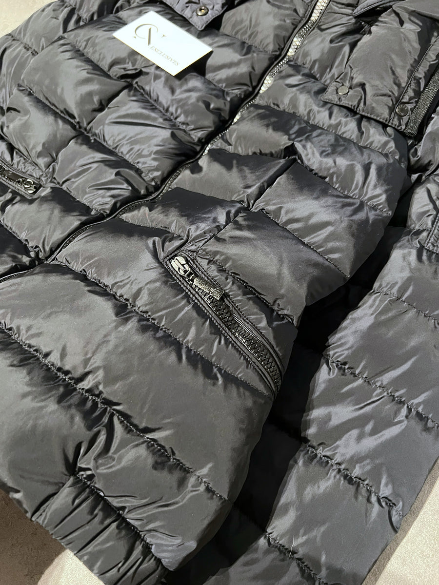 Moncler Saby Ladies Jacket - Size 2 (x) – CnExclusives