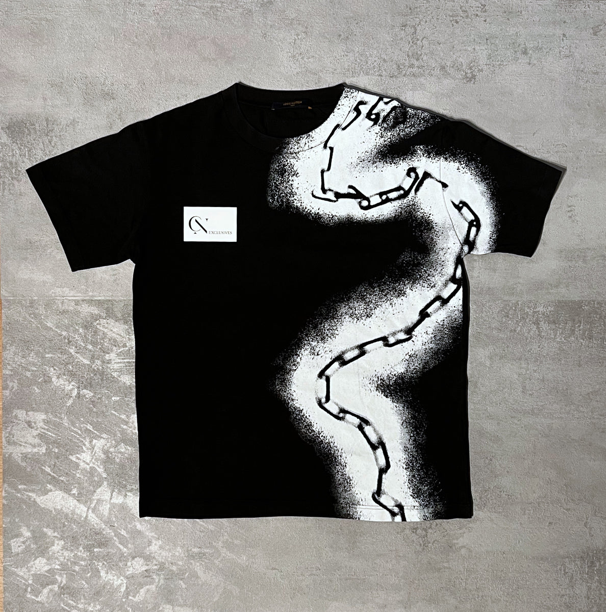 Louis Vuitton Spray Chain T-Shirt - Size M – CnExclusives