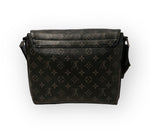 Load image into Gallery viewer, Louis Vuitton District PM Messenger Bag
