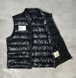 Load image into Gallery viewer, Moncler Gui Gilet - Size 6
