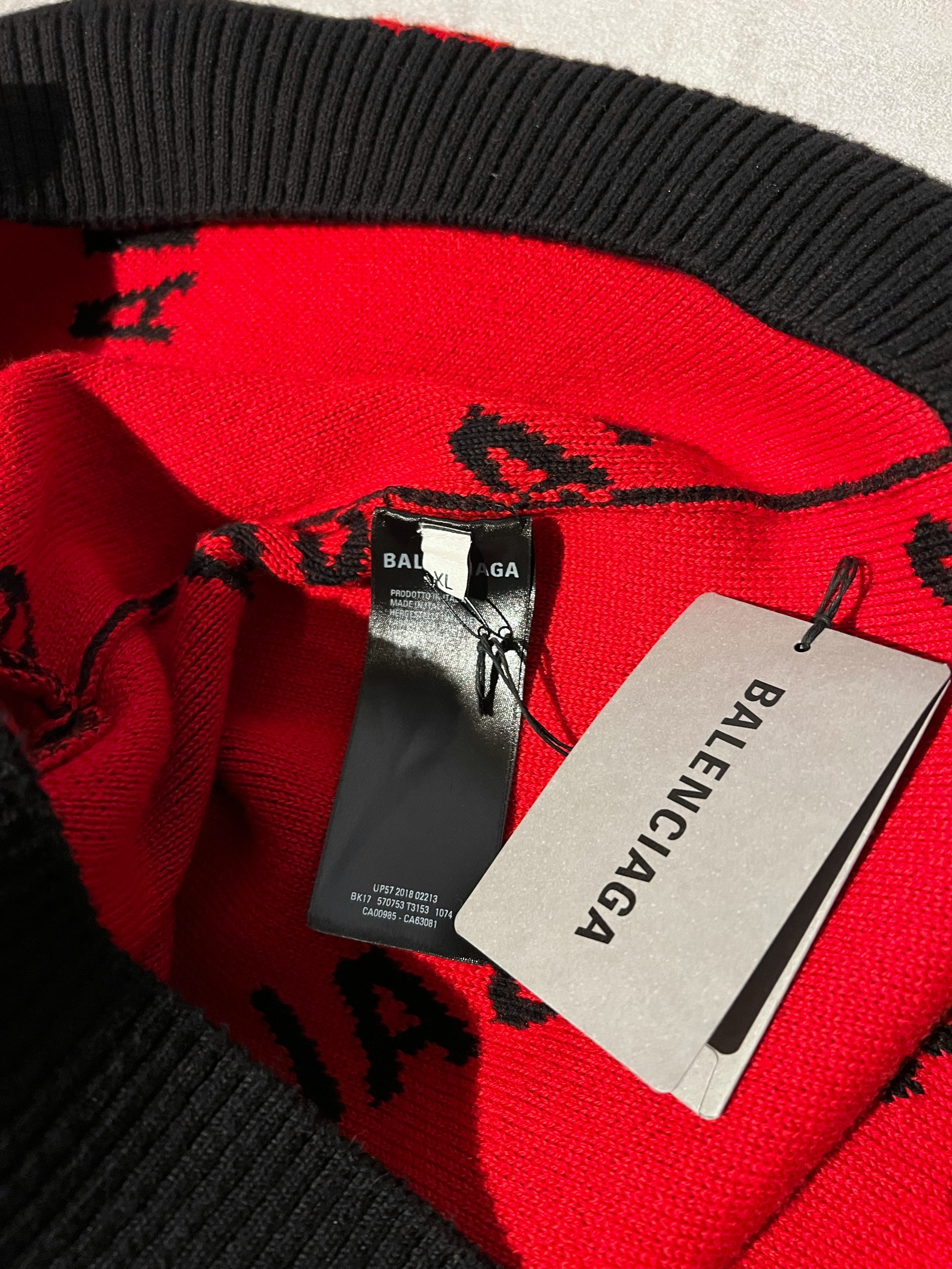 støvle Kritisk Forbindelse Balenciaga Allover Logo Sweater – CnExclusives
