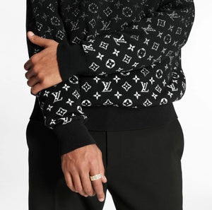 louis v sweater