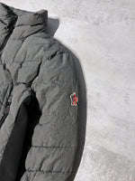 Load image into Gallery viewer, Moncler Carrigvore Jacket - Size 2 (x)
