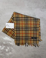 Load image into Gallery viewer, Burberry Scarf
