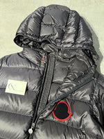 Load image into Gallery viewer, Moncler Sassiere Jacket - Size 4
