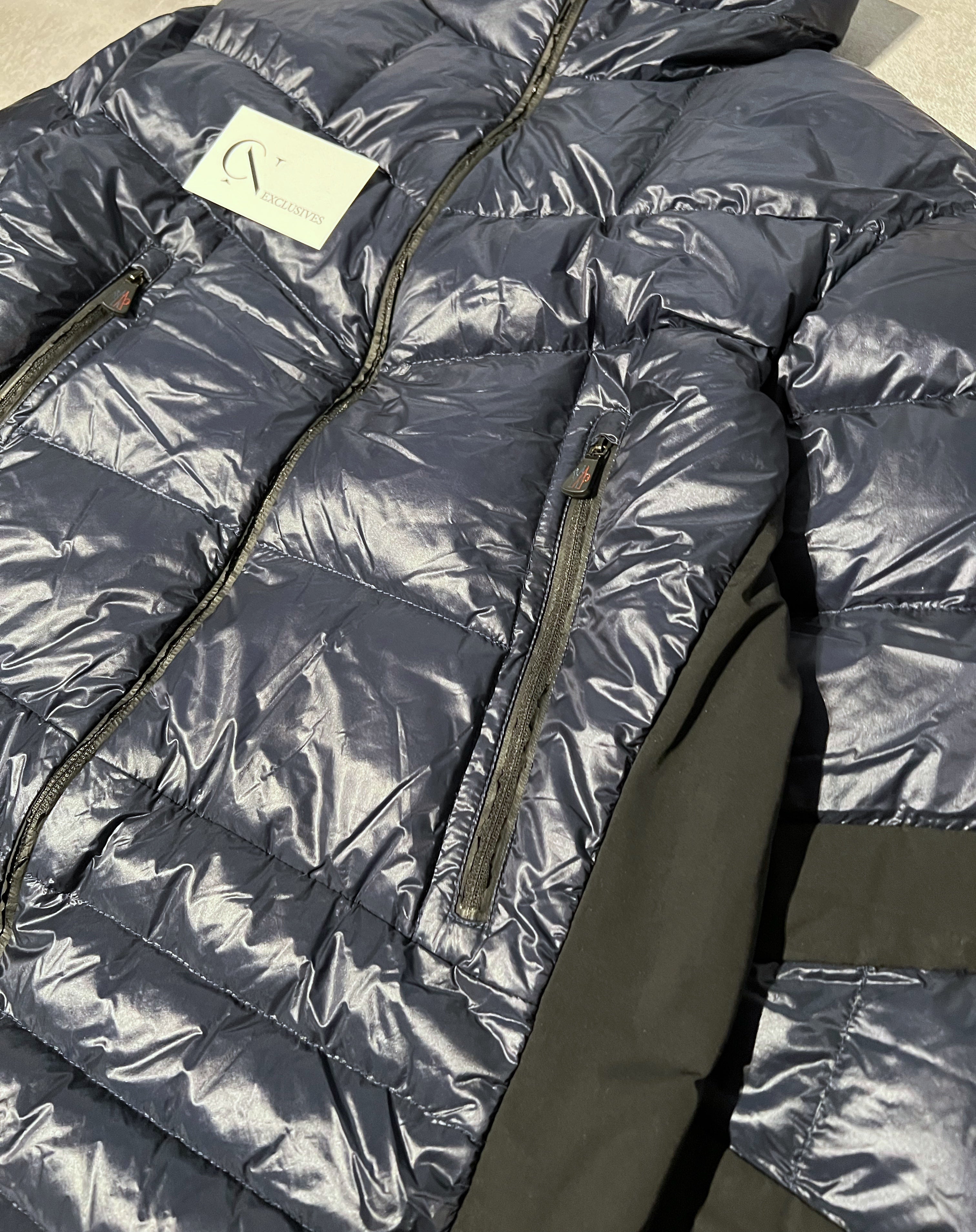 Moncler Canmore Skiing Jacket - Size 5